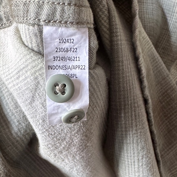 REI Wallace Lake Green Plaid Button-Up Shirt - Picture 4 of 4